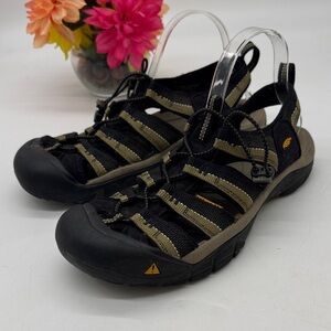 Keen Black and Tan Footwear Hiking Sandals Size 10.5 KET9184A
